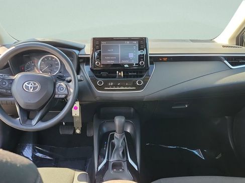 Used 2022 Toyota Corolla LE image 22