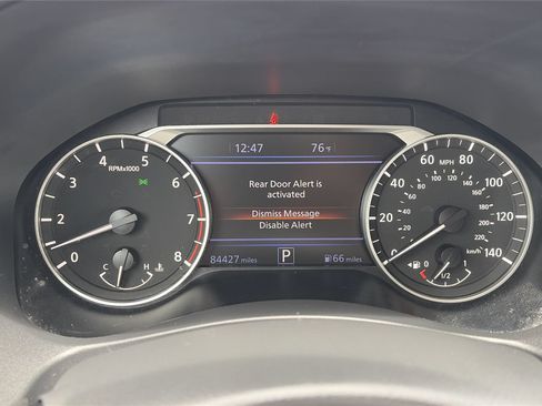 Used 2023 Nissan Altima 2.5 SL FWD image 9