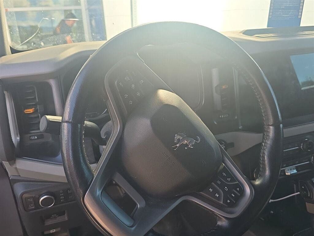 Used 2022 Ford Bronco Badlands AWD/4WD image 8