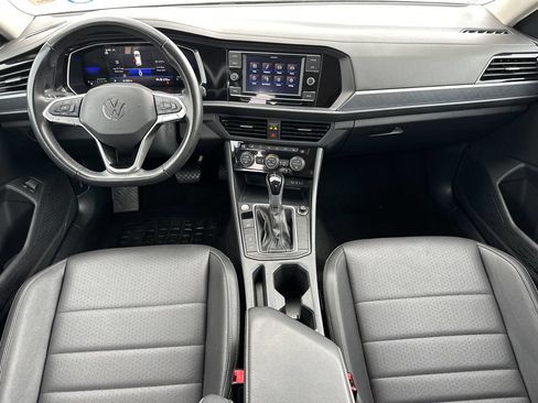 Used 2024 Volkswagen Jetta SE FWD image 23