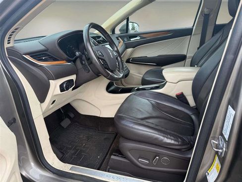 Used 2016 Lincoln MKC Reserve w/ Lincoln MKC Climate Package image 29