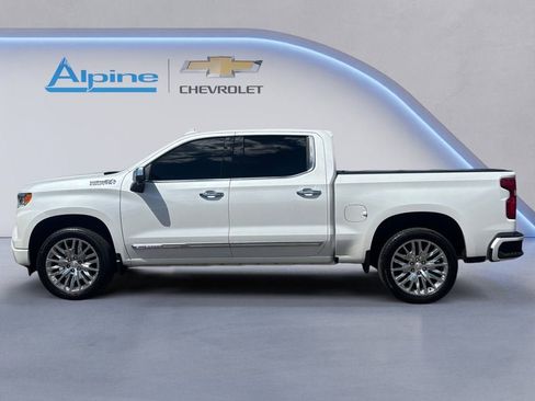 Used 2024 Chevrolet Silverado 1500 High Country w/ High Country Premium Package AWD/4WD image 2