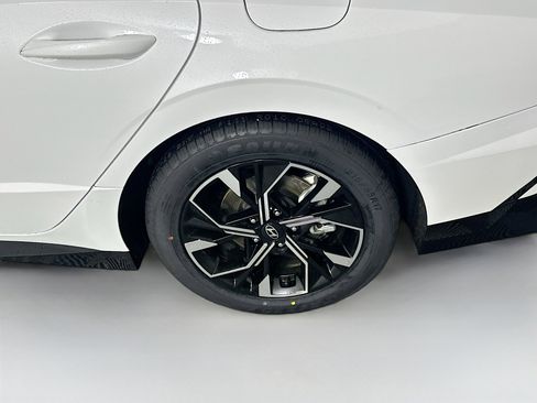 Used 2024 Hyundai Sonata SEL FWD image 11