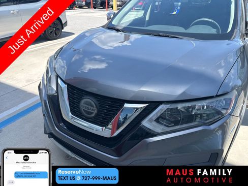 Used 2020 Nissan Rogue SV FWD image 1