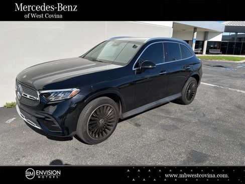 Used 2025 Mercedes-Benz GLC 350e 4MATIC image 1