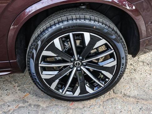 New 2026 Volvo XC90 B5 Plus w/ Protection Package image 14