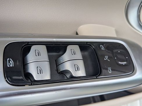 Certified 2023 Mercedes-Benz C 300 Sedan image 6