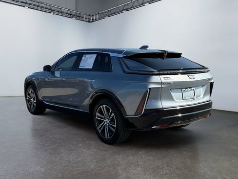 Used 2024 Cadillac Lyriq Luxury RWD image 5