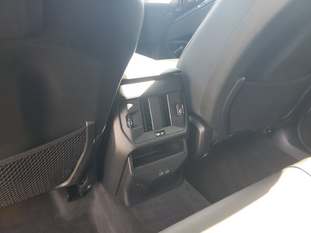 Used 2025 BMW X3 xDrive30i AWD/4WD image 17