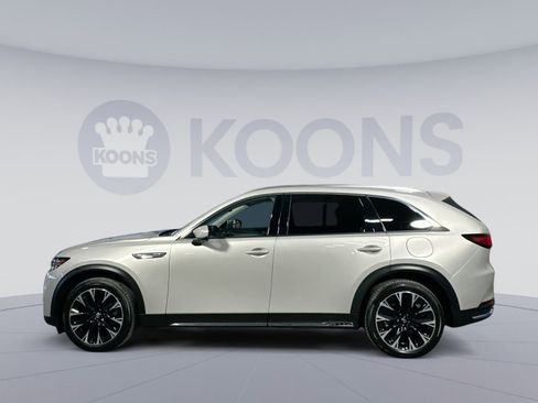 Used 2024 MAZDA CX-90 Plug-In Hybrid w/ Premium Pkg image 2