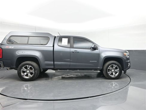 Used 2017 Chevrolet Colorado Z71 image 4