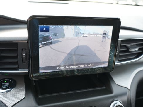 Used 2020 Ford Explorer XLT w/ Equipment Group 202A image 30