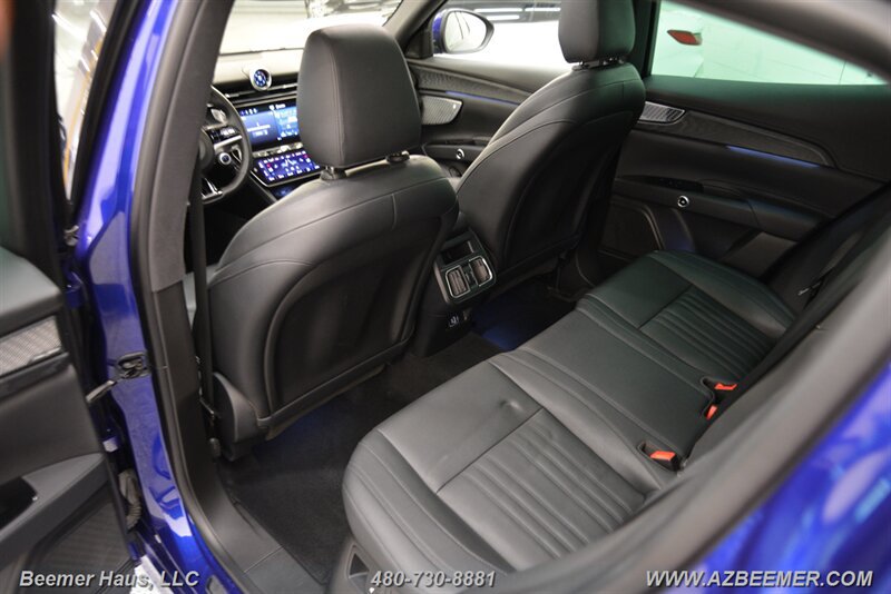 Used 2023 Maserati Grecale Modena AWD/4WD image 24