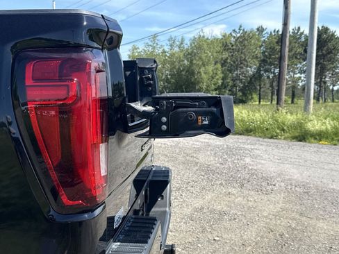 Used 2020 GMC Sierra 1500 AT4 w/ AT4 Premium Package AWD/4WD image 12