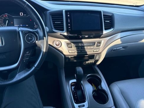 Used 2017 Honda Ridgeline RTL-T image 18