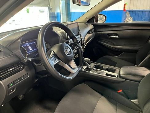 Used 2024 Nissan Sentra SV FWD image 22