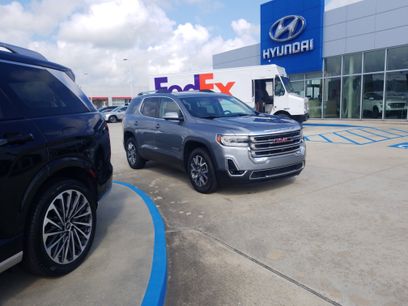 Used 2023 GMC Acadia SLT w/ Technology Package