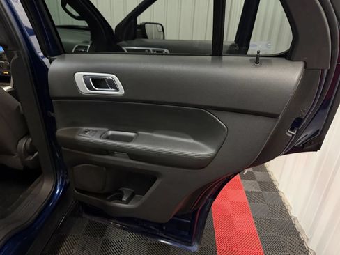 Used 2012 Ford Explorer XLT AWD/4WD image 39