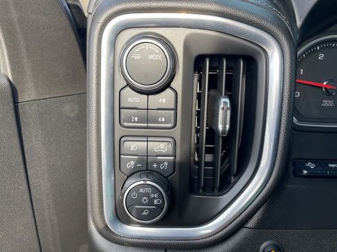 Used 2020 Chevrolet Silverado 2500 LTZ w/ LTZ Premium Package image 29