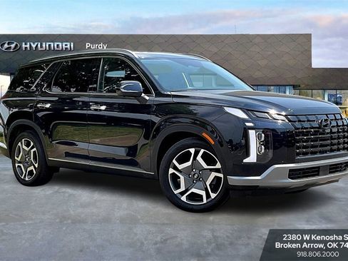 Certified 2025 Hyundai Palisade Limited image 2