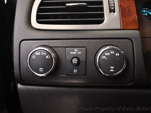 Used 2010 Chevrolet Suburban LTZ image 39