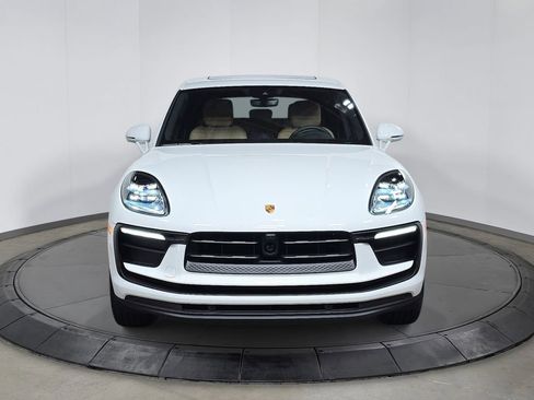 New 2026 Porsche Macan image 10