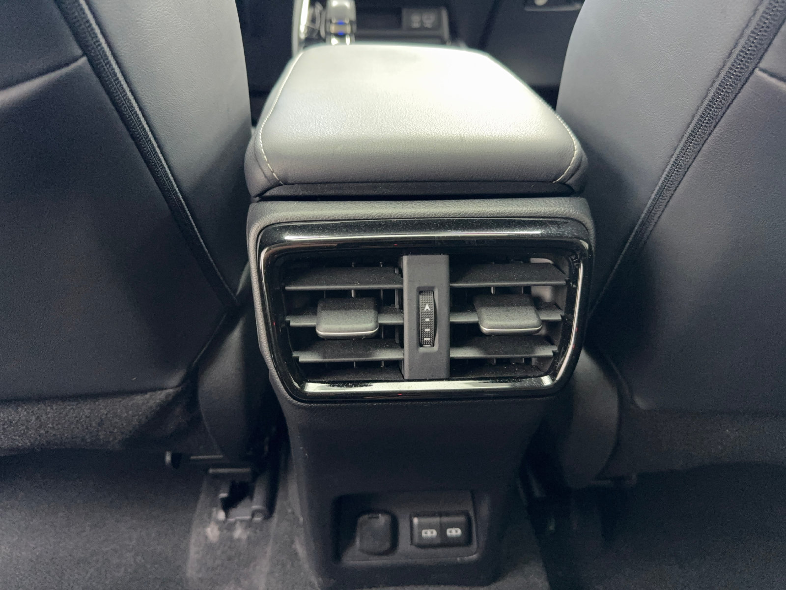 Used 2024 Lexus NX 250 FWD image 37