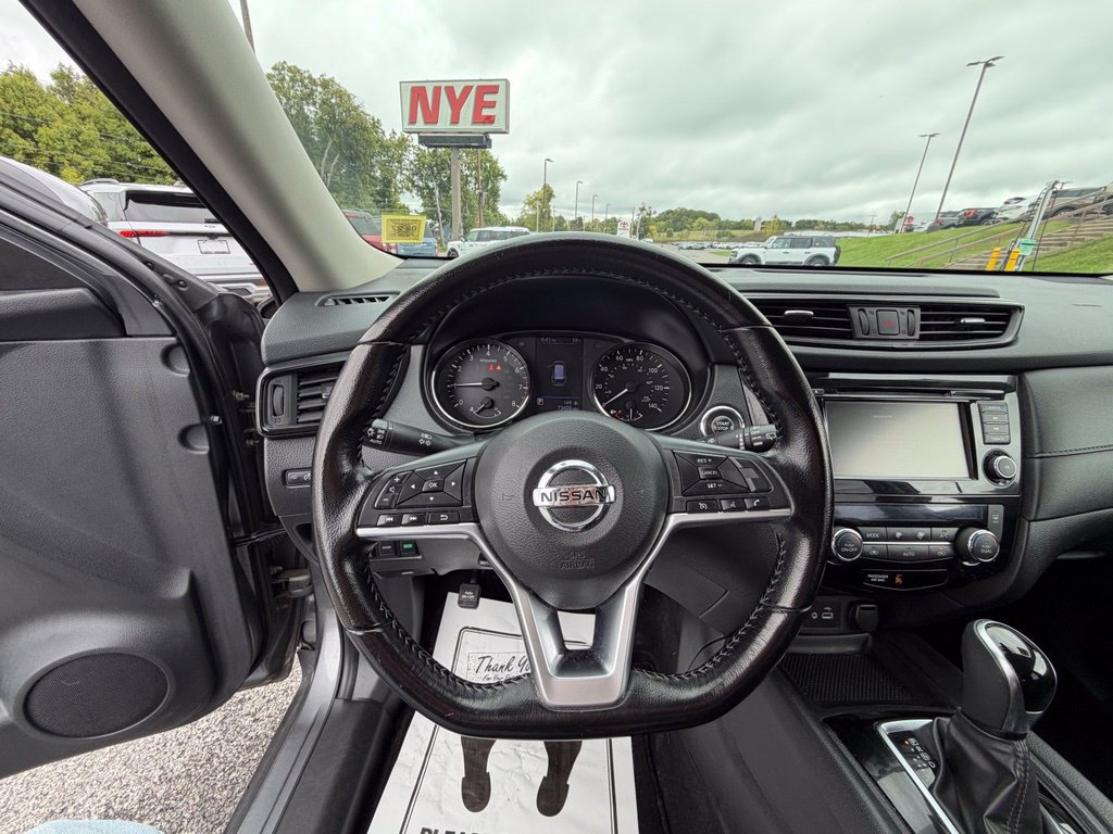 Used 2020 Nissan Rogue SV AWD/4WD image 24