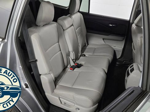 Used 2019 Honda Pilot EX-L image 37