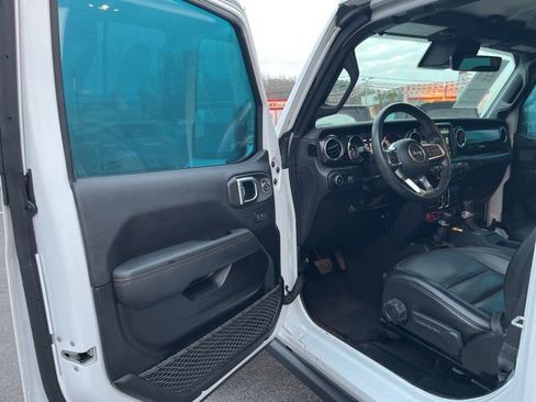 Used 2023 Jeep Wrangler Unlimited Rubicon 392 image 4