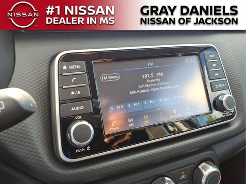 Certified 2025 Nissan Kicks Play S FWD image 17