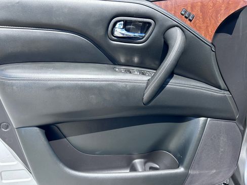 Used 2019 INFINITI QX80 Luxe w/ Proassist Package image 8