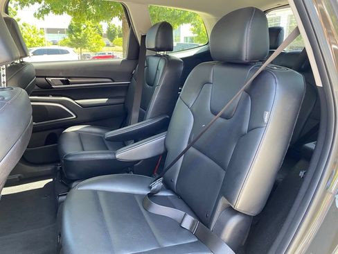 Used 2025 Kia Telluride S AWD/4WD image 26