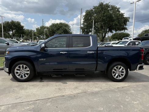Used 2022 Chevrolet Silverado 1500 LTZ w/ LTZ Convenience Package II RWD image 8