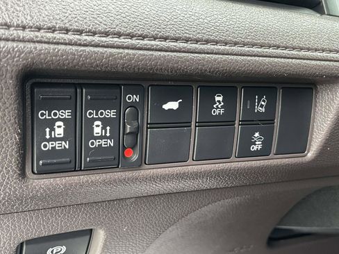 Used 2020 Honda Odyssey EX-L image 25