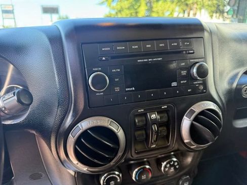 Used 2013 Jeep Wrangler Unlimited Sport AWD/4WD image 28