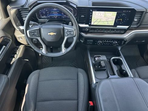 Used 2025 Chevrolet Silverado 1500 LT w/ Z71 Off-Road Package AWD/4WD image 20