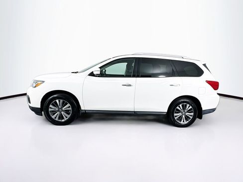 Used 2020 Nissan Pathfinder SV image 6