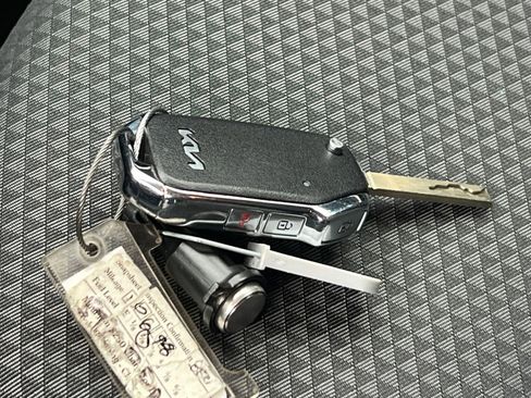 Used 2025 Kia Soul LX w/ LX Technology Package image 22