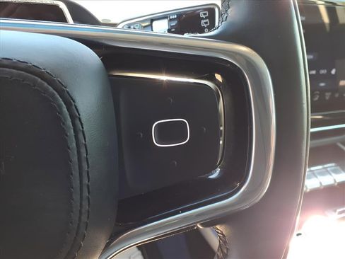 Used 2024 Lincoln Nautilus Premier image 20