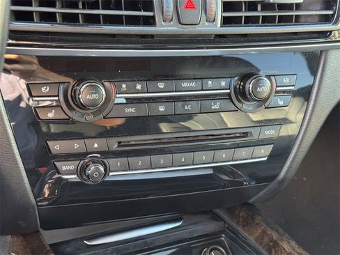 Used 2016 BMW X5 xDrive50i image 14