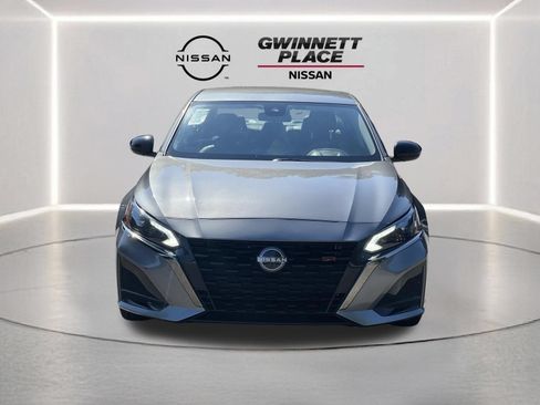 Certified 2024 Nissan Altima 2.5 SR FWD image 29