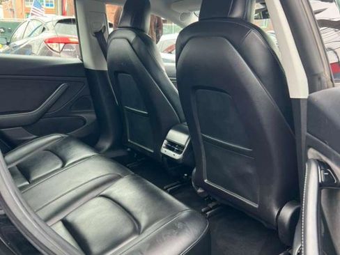 Used 2019 Tesla Model 3 Standard Range Plus image 16