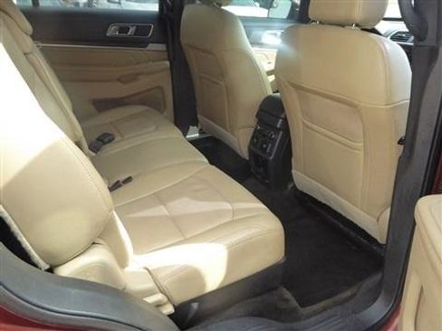 Used 2016 Ford Explorer Limited image 19