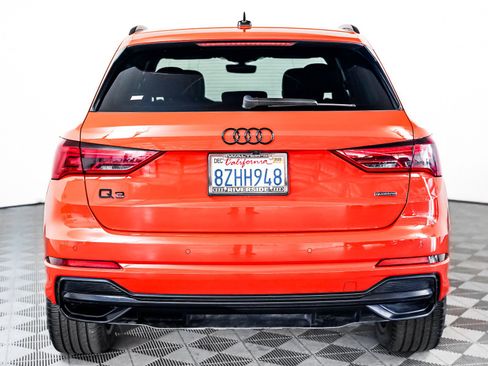 Used 2022 Audi Q3 2.0T Premium w/ Black Optic Sport Package image 11