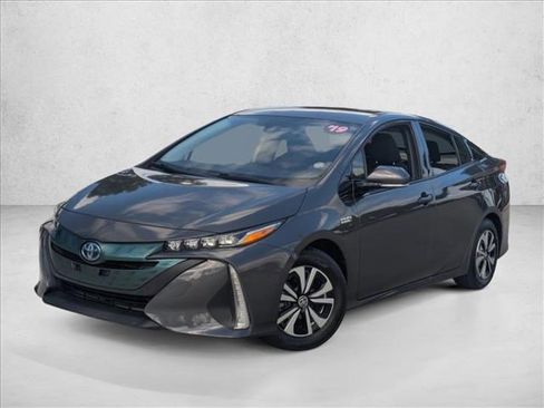 Used 2019 Toyota Prius Prime Plus image 1
