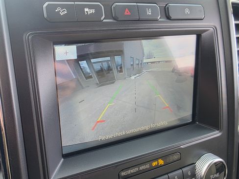 Used 2020 Ford Expedition Limited w/ Equipment Group 301A image 5