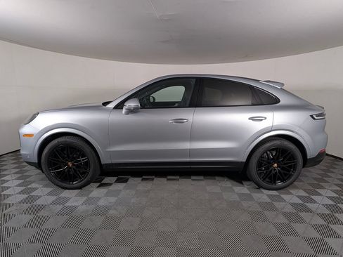 New 2026 Porsche Cayenne Coupe AWD/4WD image 2