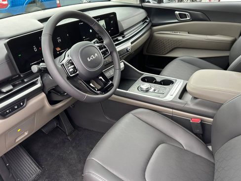 New 2026 Kia Carnival LXS image 10