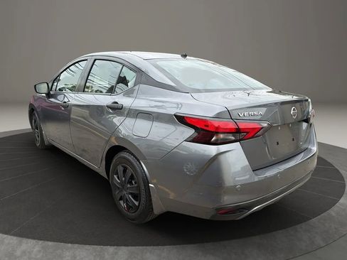 Used 2020 Nissan Versa S FWD image 7
